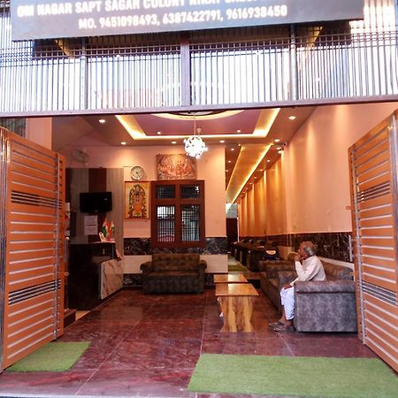 Kaka Guest House Ayodhya Екстериор снимка