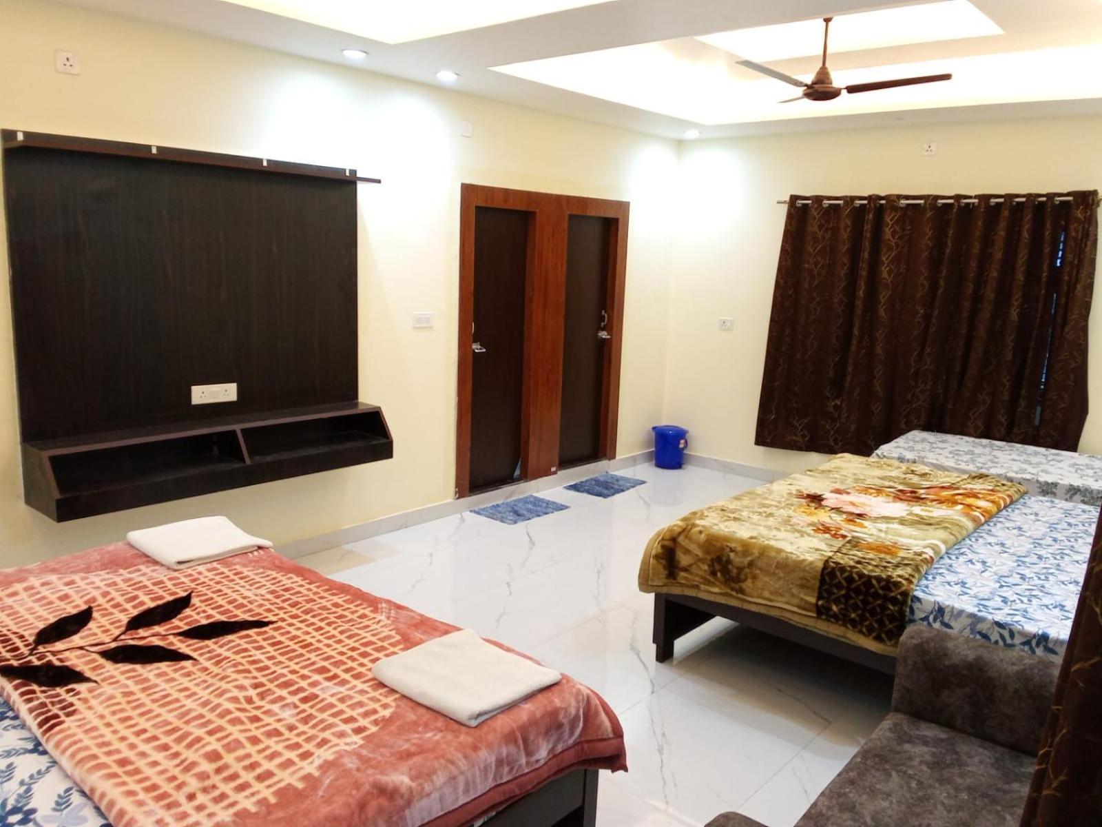 Kaka Guest House Ayodhya Екстериор снимка
